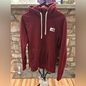 The North Face Men's Burgundy Hoodie Size Medium Heritage Patch